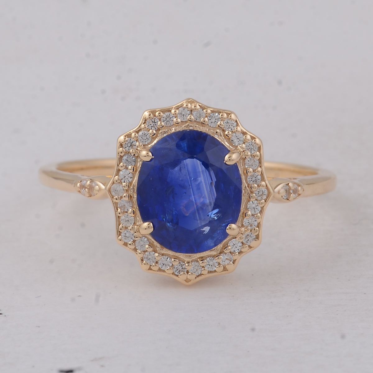 1.98 Ct Oval Sapphire 9K Gold Ring