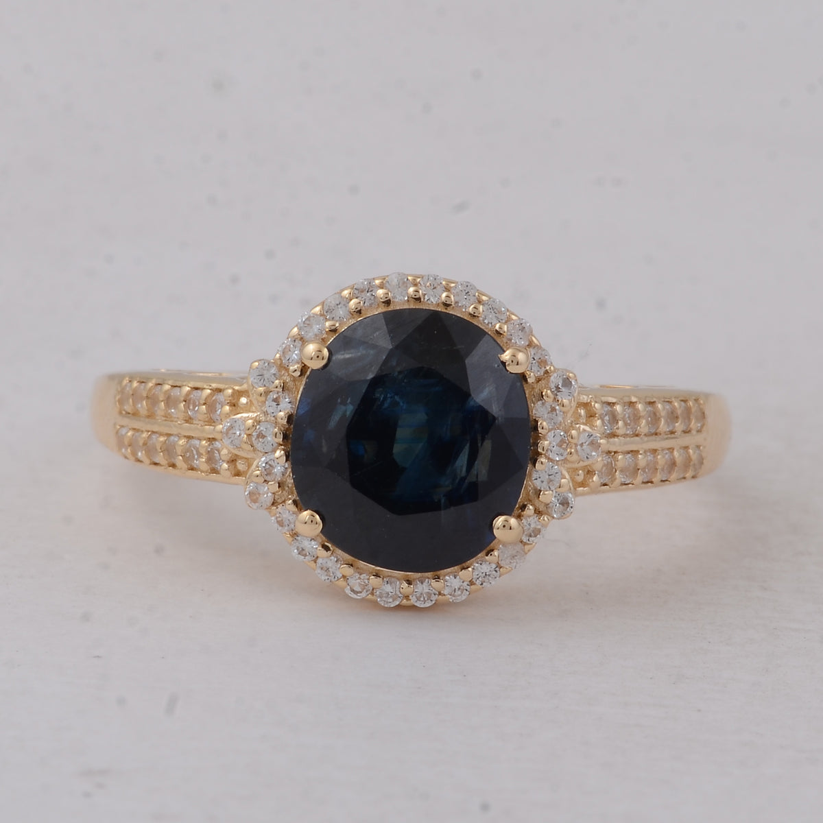2.53 Ct Oval Sapphire 9K Gold Ring