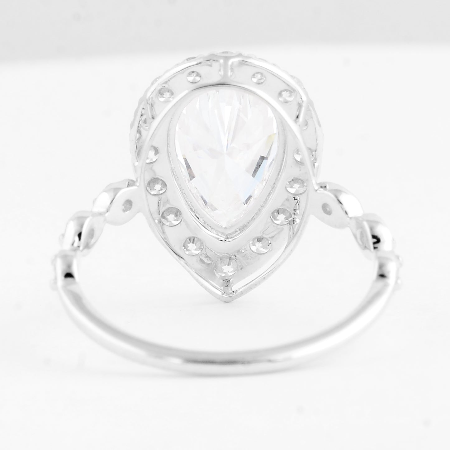 2.90 Carats Lab Grown Diamond 14K Gold Ring
