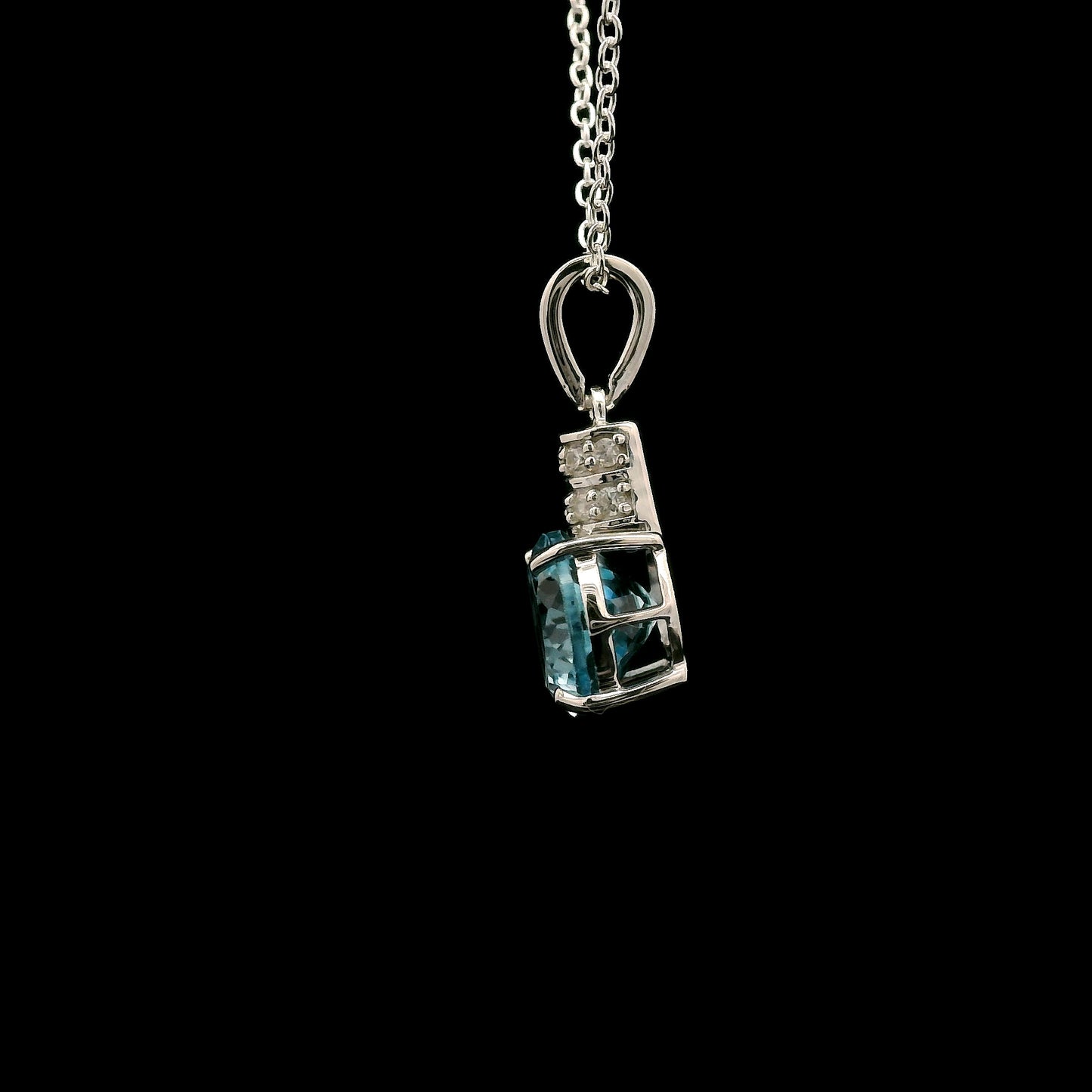 3.18 Ct Oval Blue Topaz, White Zircon 925 Sterling Silver Pendant