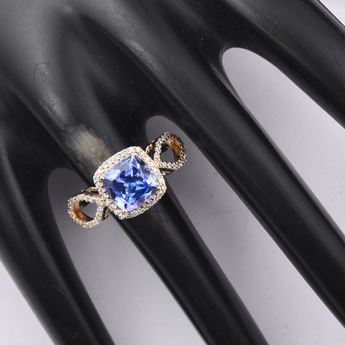 2.32 Ct Cushion Mixed Cut Natural Tanzanite 14K Gold Ring