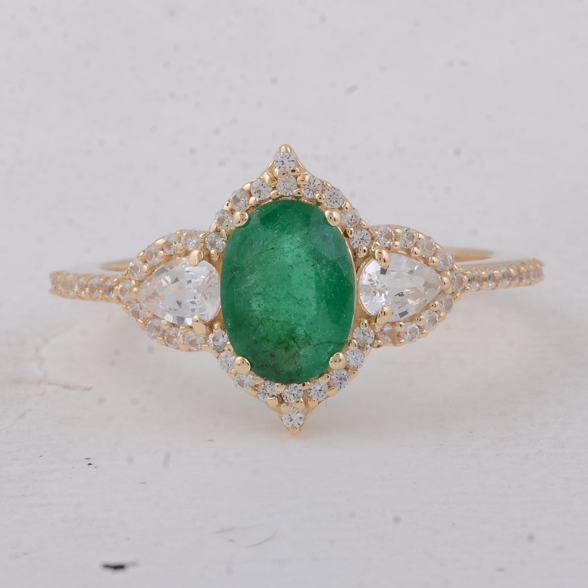 1.58 Ct Oval Emerald 9K Gold Ring