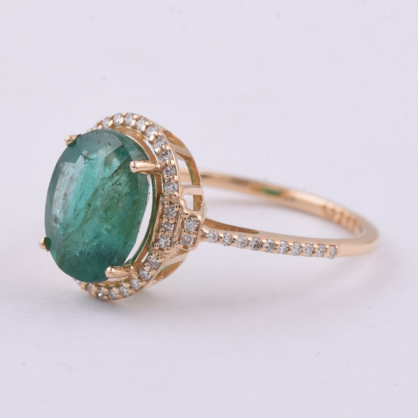 2.87 Ct Oval Natural Emerald 14K Gold Ring