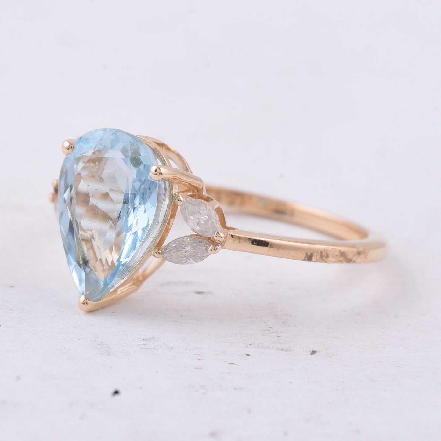 2.45 Ct Pear Natural Aquamarine 14K Gold Ring