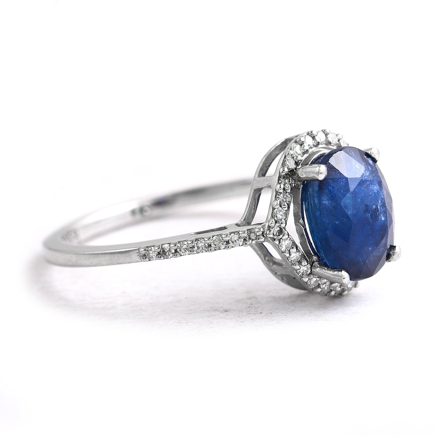 2.36 Ct Oval Sapphire 950 Platinum Ring
