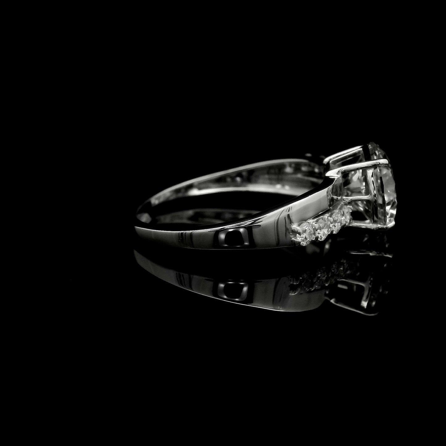 2.25 Carats Lab Grown Diamond 14K Gold Ring