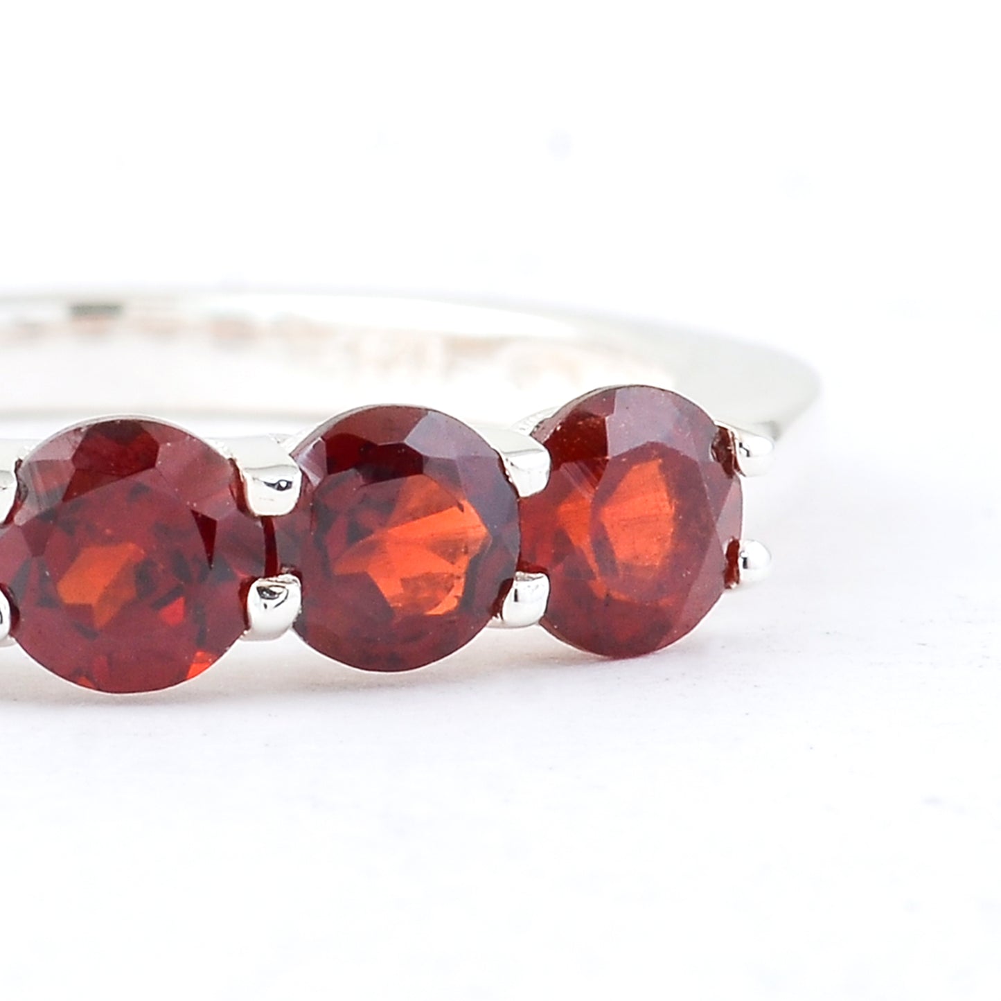 1.70 Ct Round Garnet, 925 Sterling Silver Ring