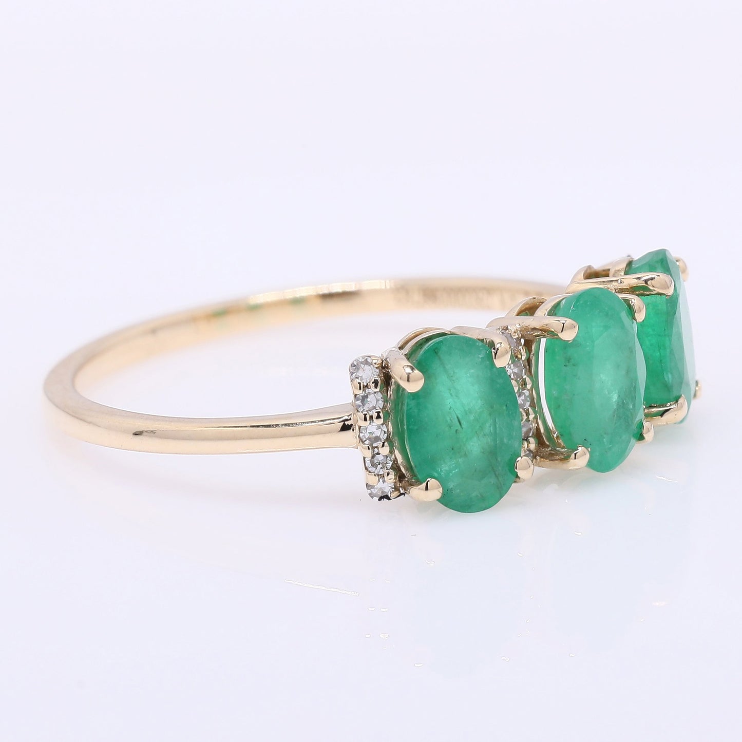 1.42 Ct Oval Mixed Cut Natural Emerald 14K Gold Ring