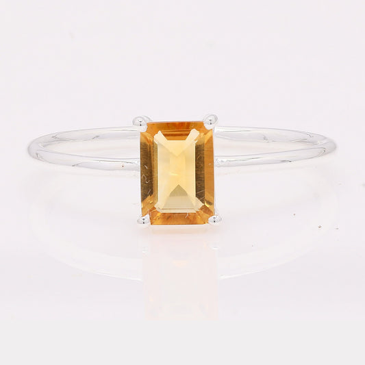 0.93 Ct Octagon Citrine 925 Silver Ring