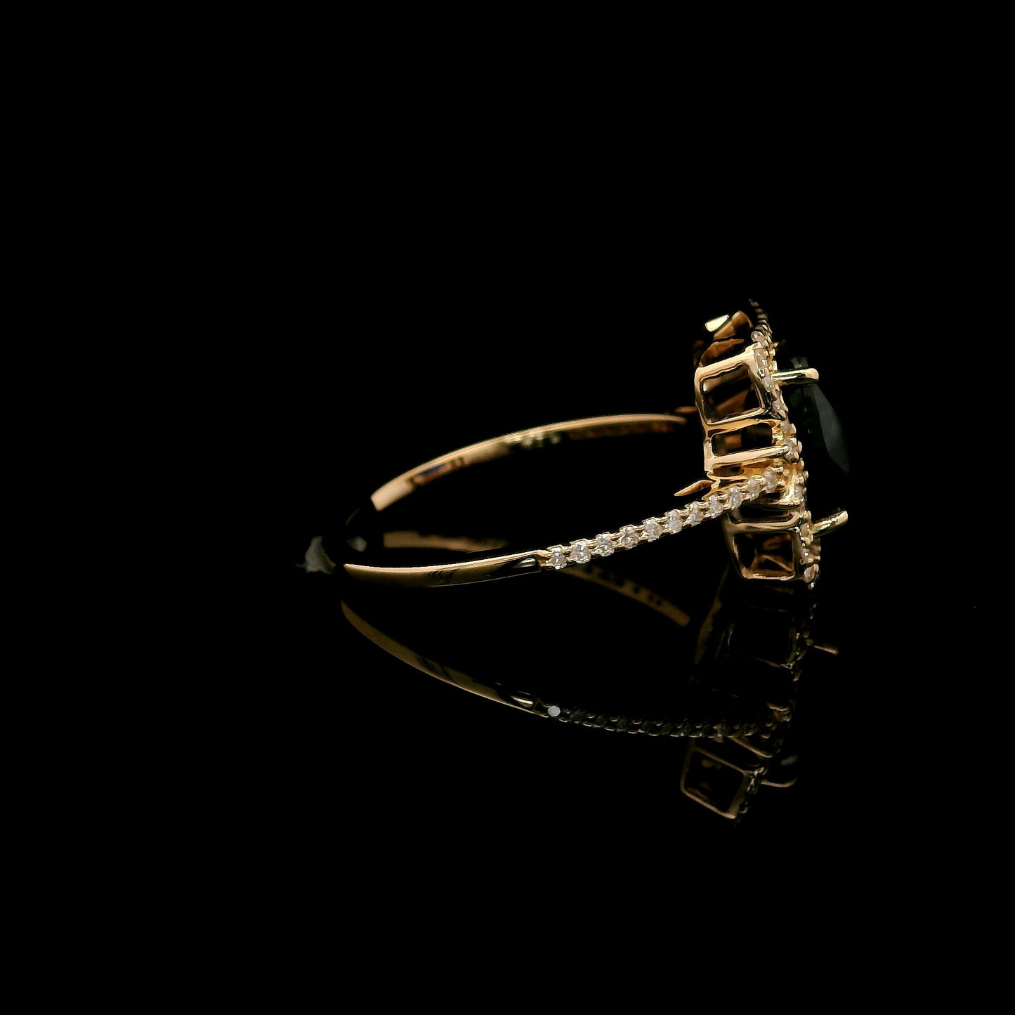 2.88 Ct Oval Mixed Cut Lab Grown Sapphire 14K Gold Ring