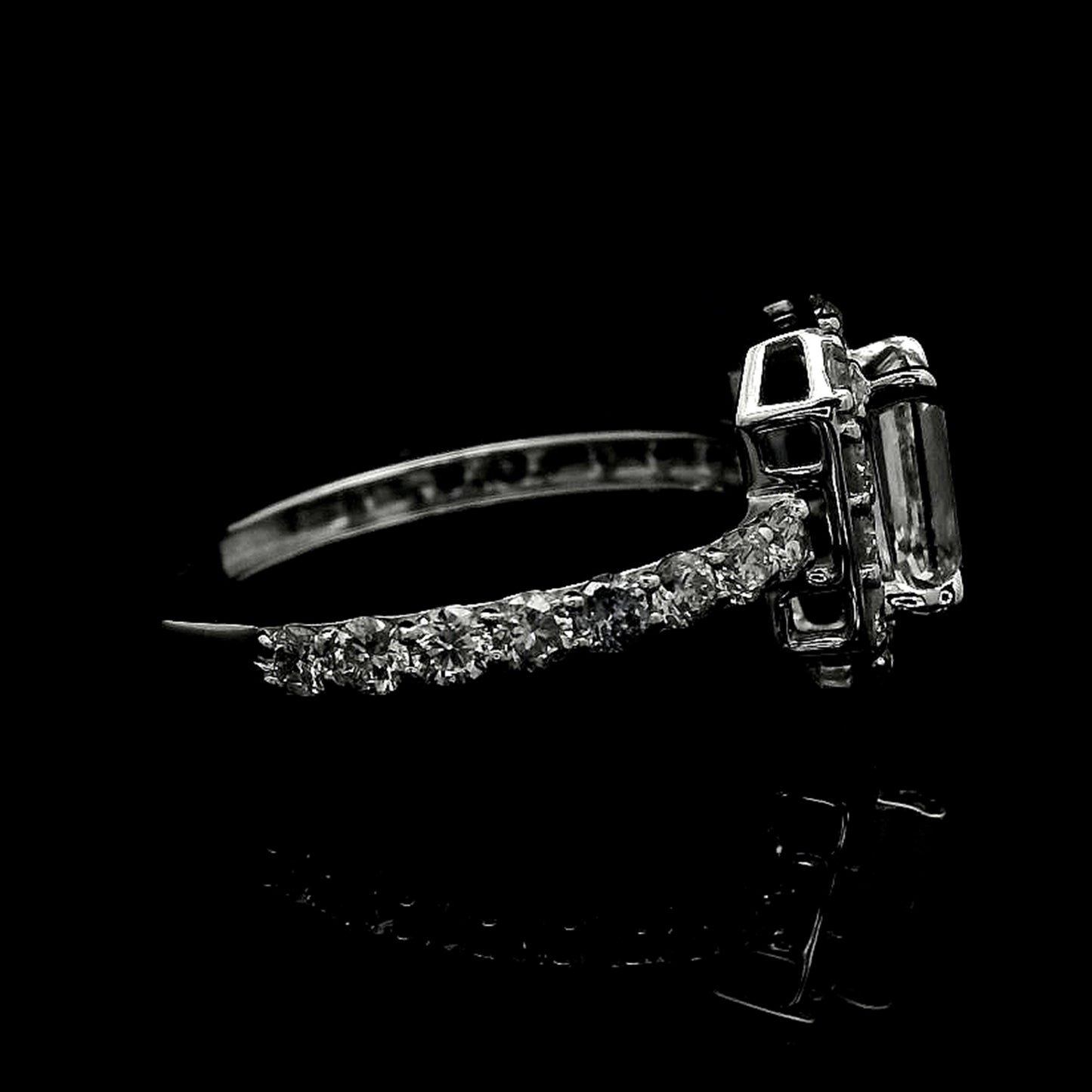 1.95 Carats Lab Grown Diamond 14K Gold Ring