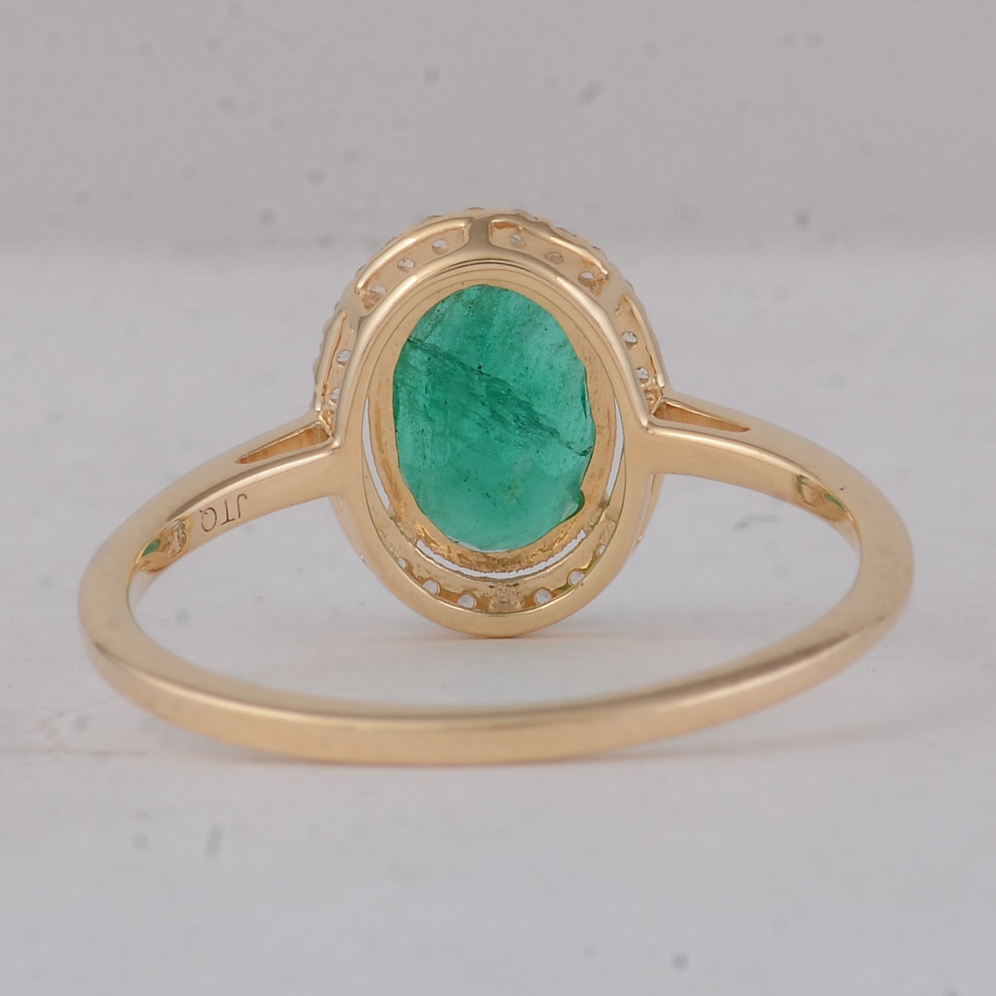 1.22 Ct Oval Emerald 9K Gold Ring