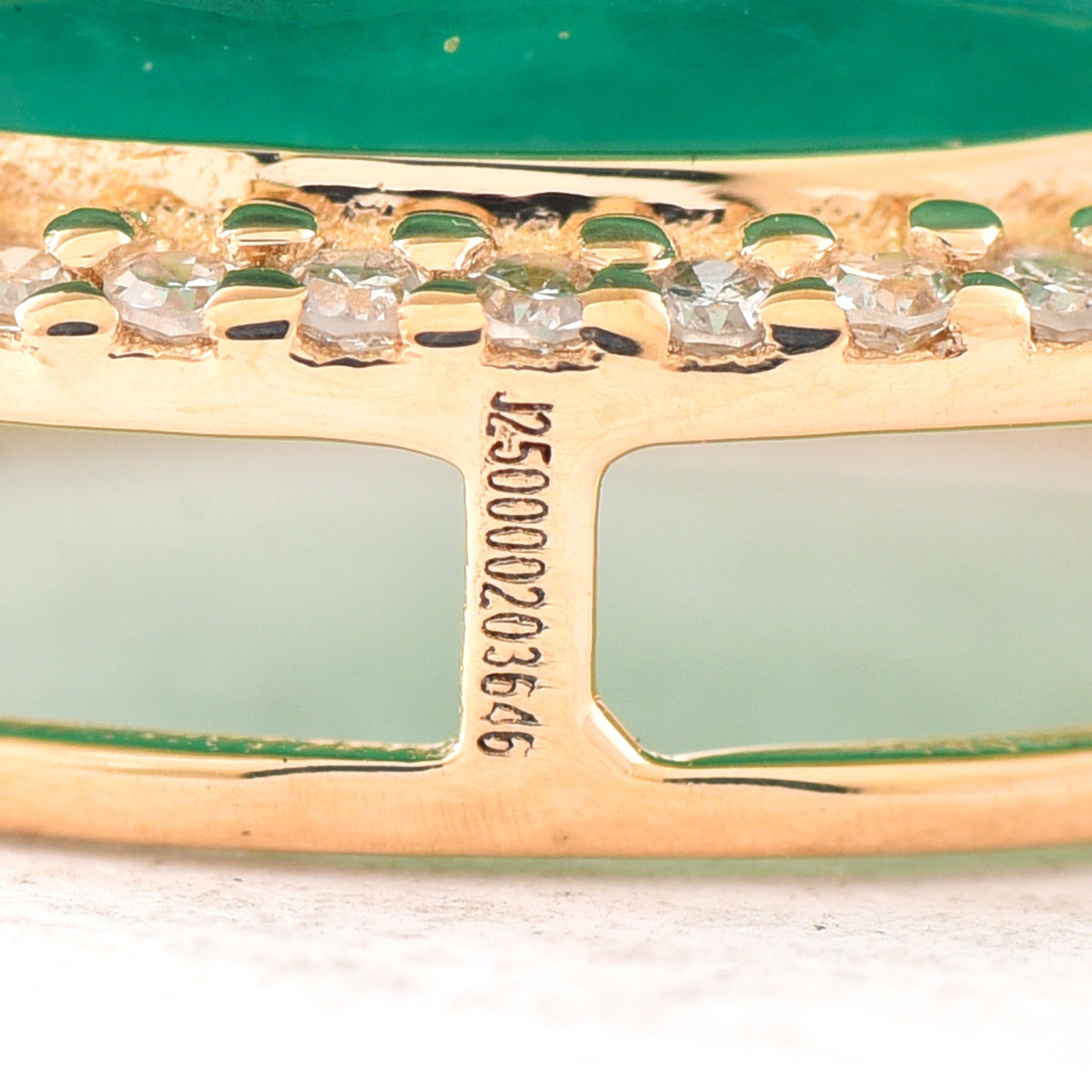4.65 Ct Oval Mixed Cut Natural Emerald 14K Gold Pendant