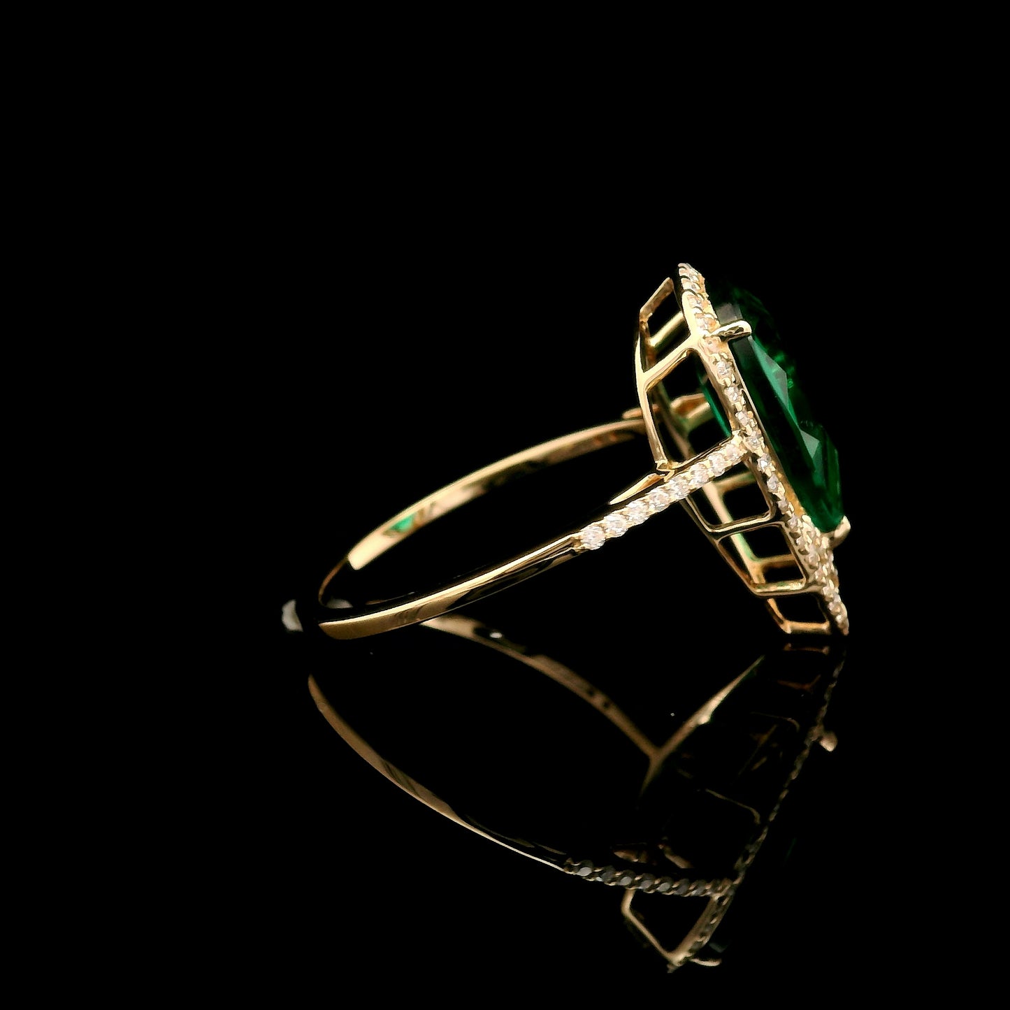 2.55 Ct Pear Mixed Cut Lab Grown Emerald 14K Gold Ring