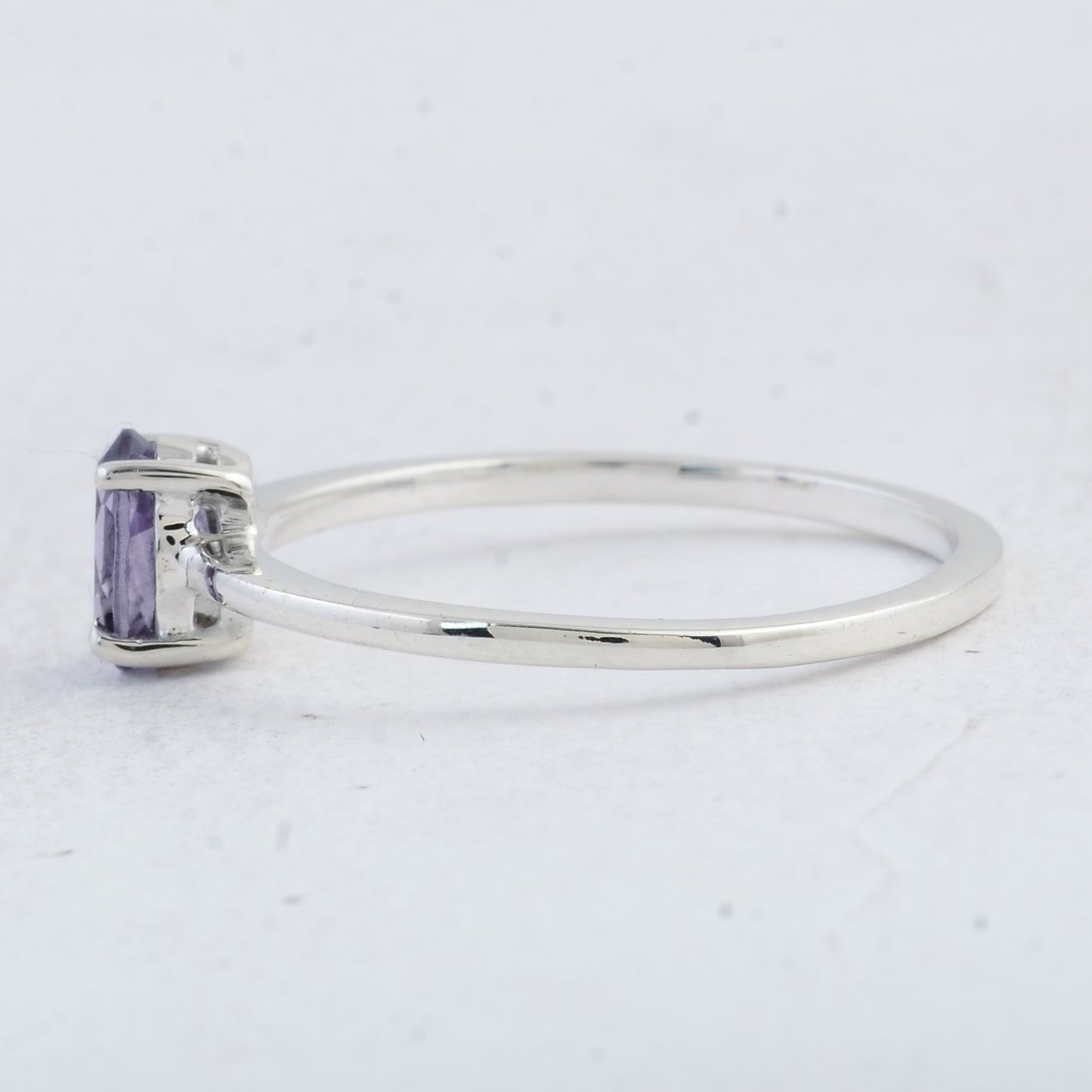 0.41 Ct Oval Amethyst 925 Sterling Silver Ring