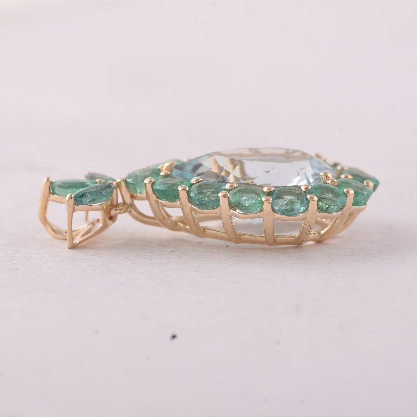 5.10 Ct Pear Aquamarine 9K Gold Pendant
