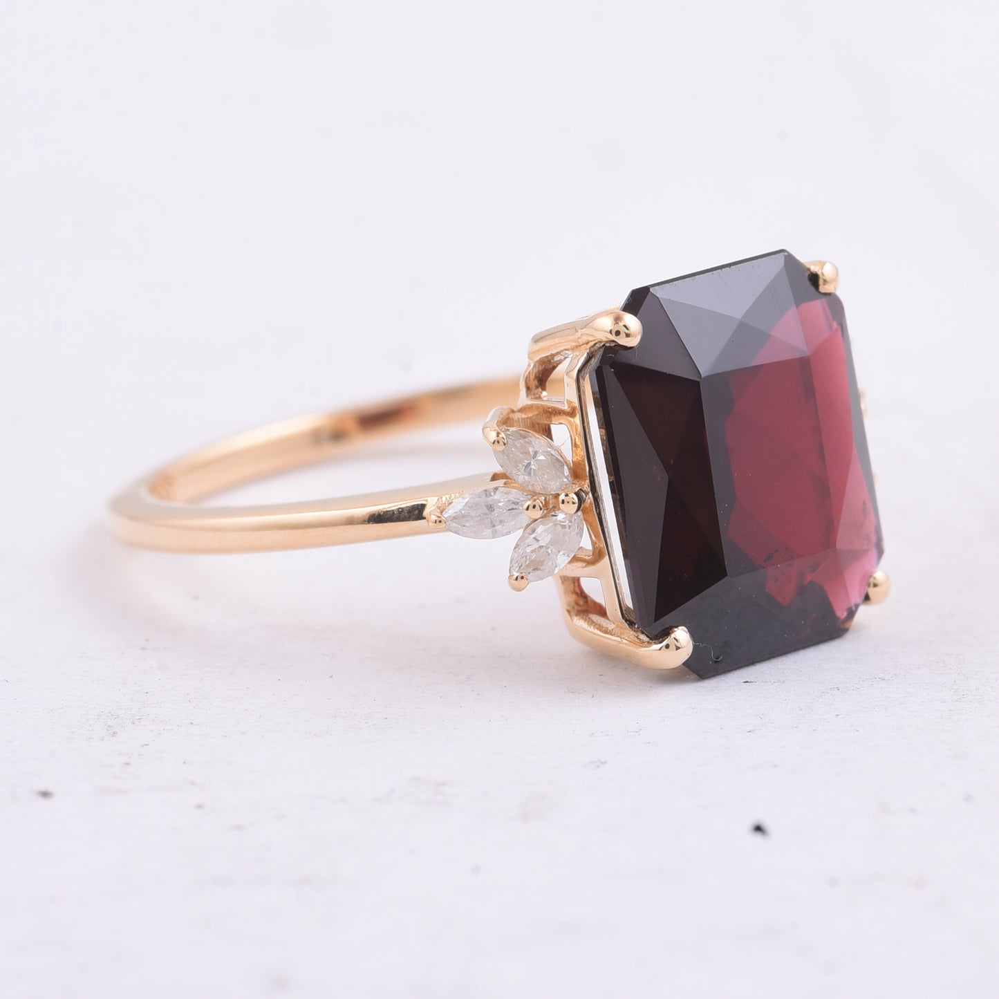 4.34 Ct Octagon Natural Garnet 14K Gold Ring