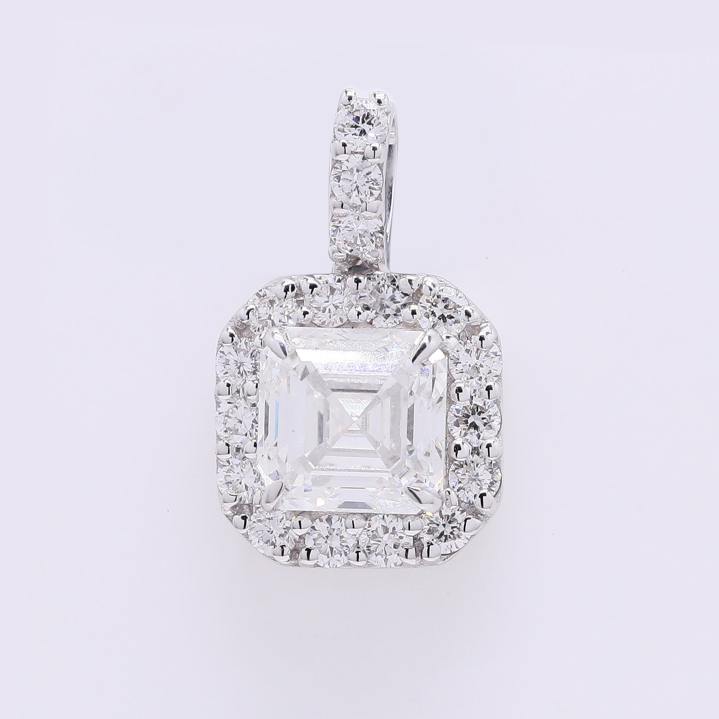 2.43 Carats Lab Grown Diamond 14K Gold Pendant
