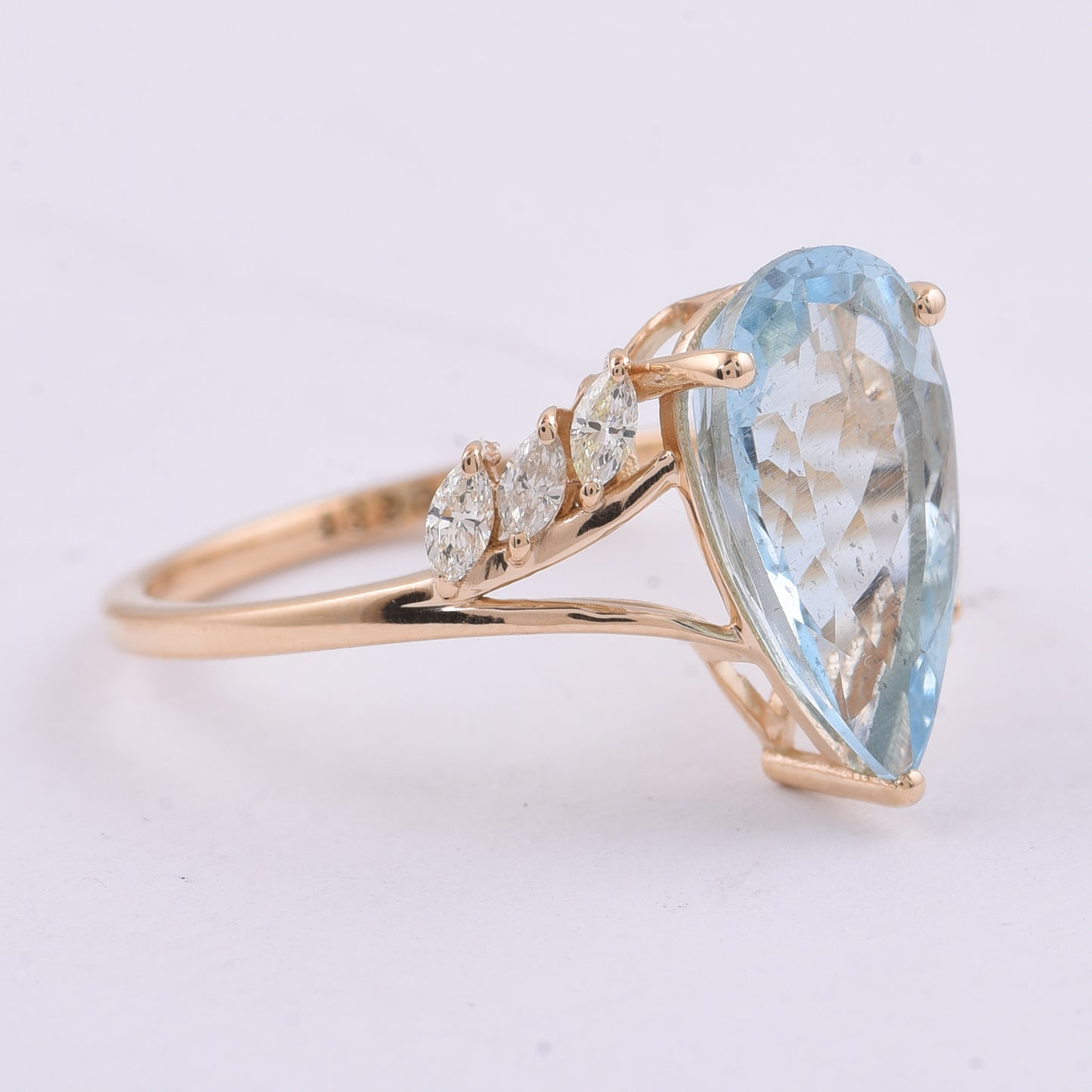 2.70 Ct Pear Natural Aquamarine 14K Gold Ring