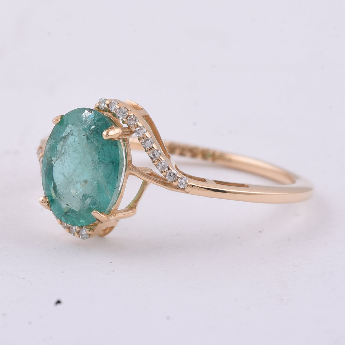 1.79 Ct Oval Natural Emerald 14K Gold Ring