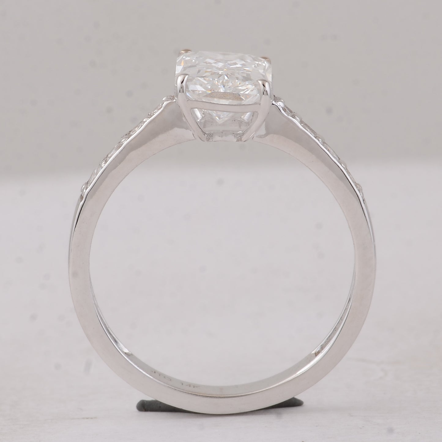 2.26 Carats Lab Grown Diamond 14K Gold Ring