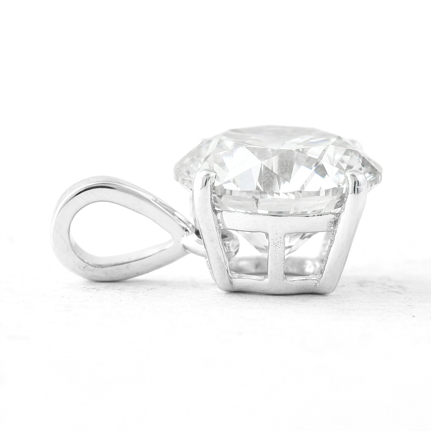 2.23 Carats Lab Grown Diamond 14K Gold Pendant