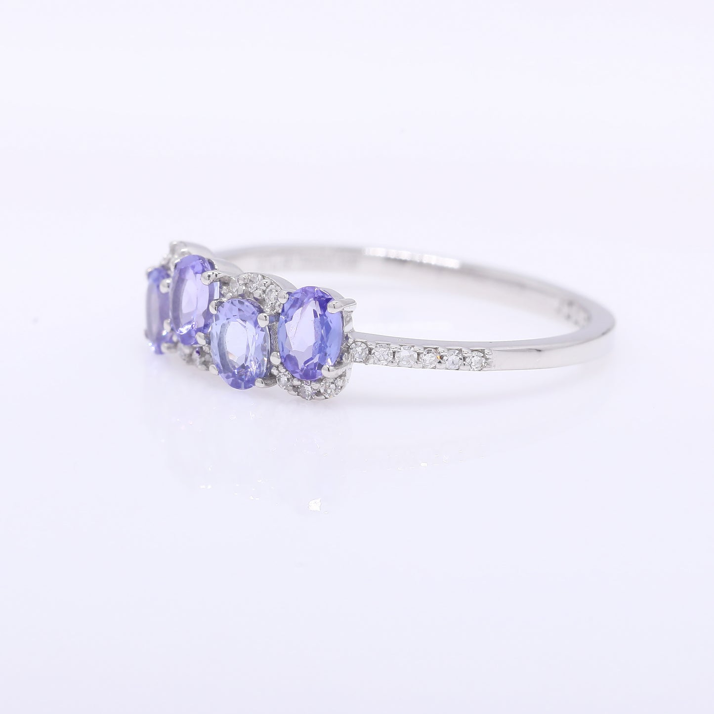 0.74 Ct Oval Mixed Cut Natural Tanzanite 950 Platinum Ring