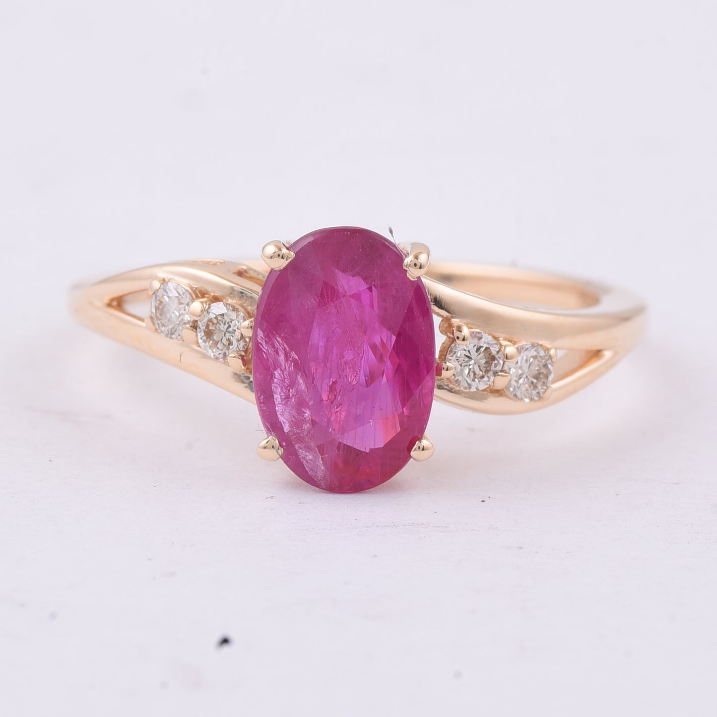 2.02 Ct Oval Natural Ruby 14K Gold Ring