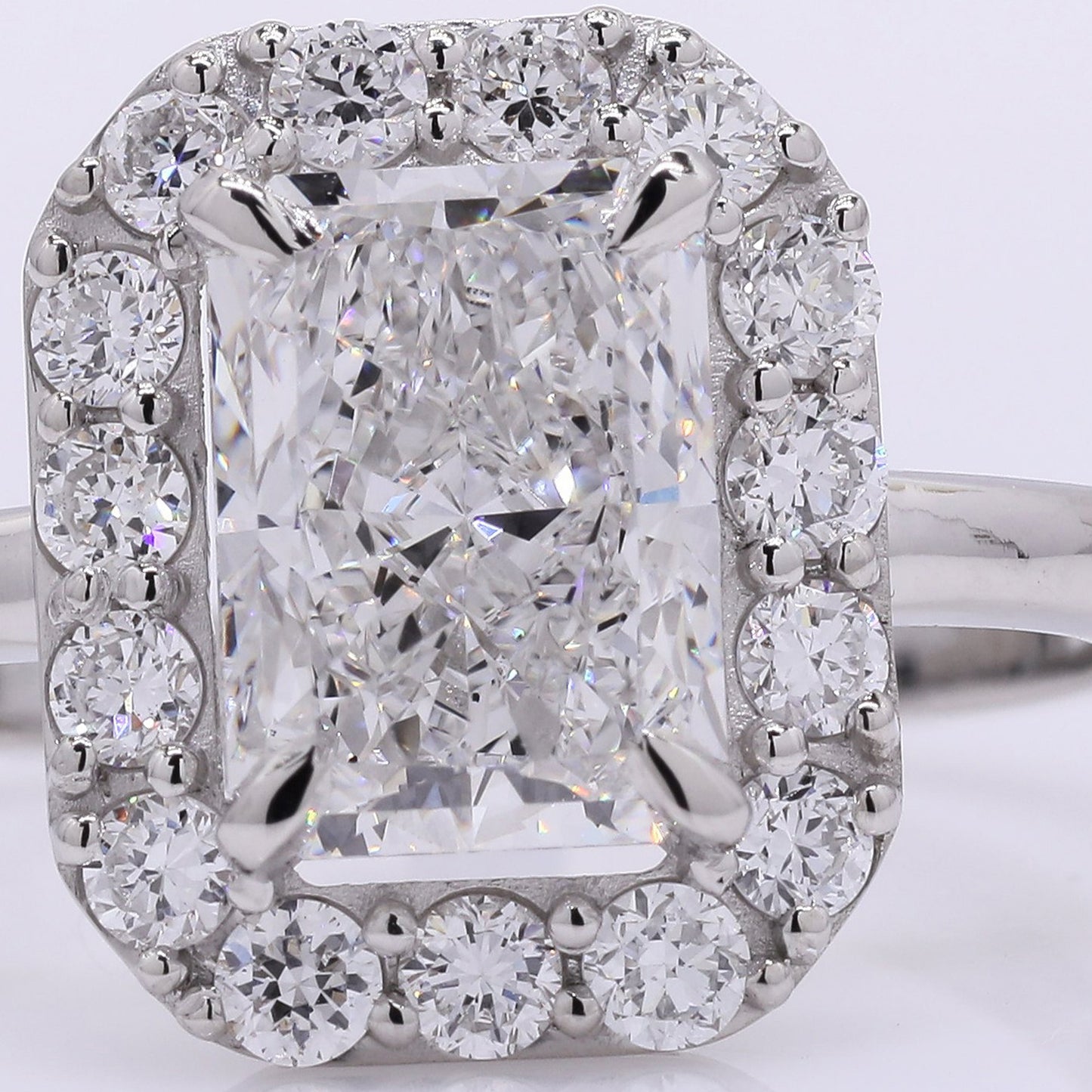 2.47 Carats Lab Grown Diamond 950 Platinum Ring