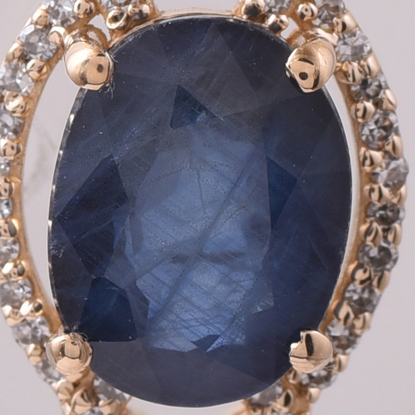 2.99 Ct Oval Mixed Cut Natural Sapphire 14K Gold Pendant