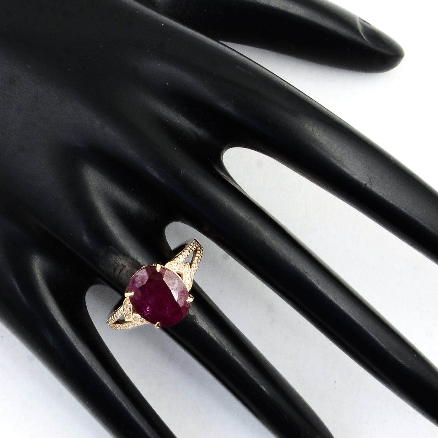 5.50 Ct Oval Mixed Cut Natural Corundum Ruby 14K Gold Ring