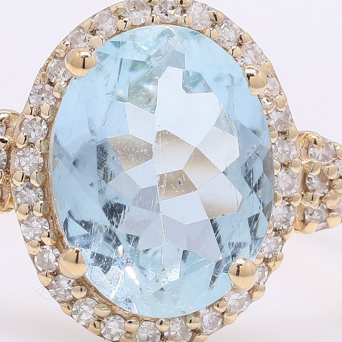 1.78 Ct Oval Mixed Cut Natural Aquamarine 14K Gold Ring