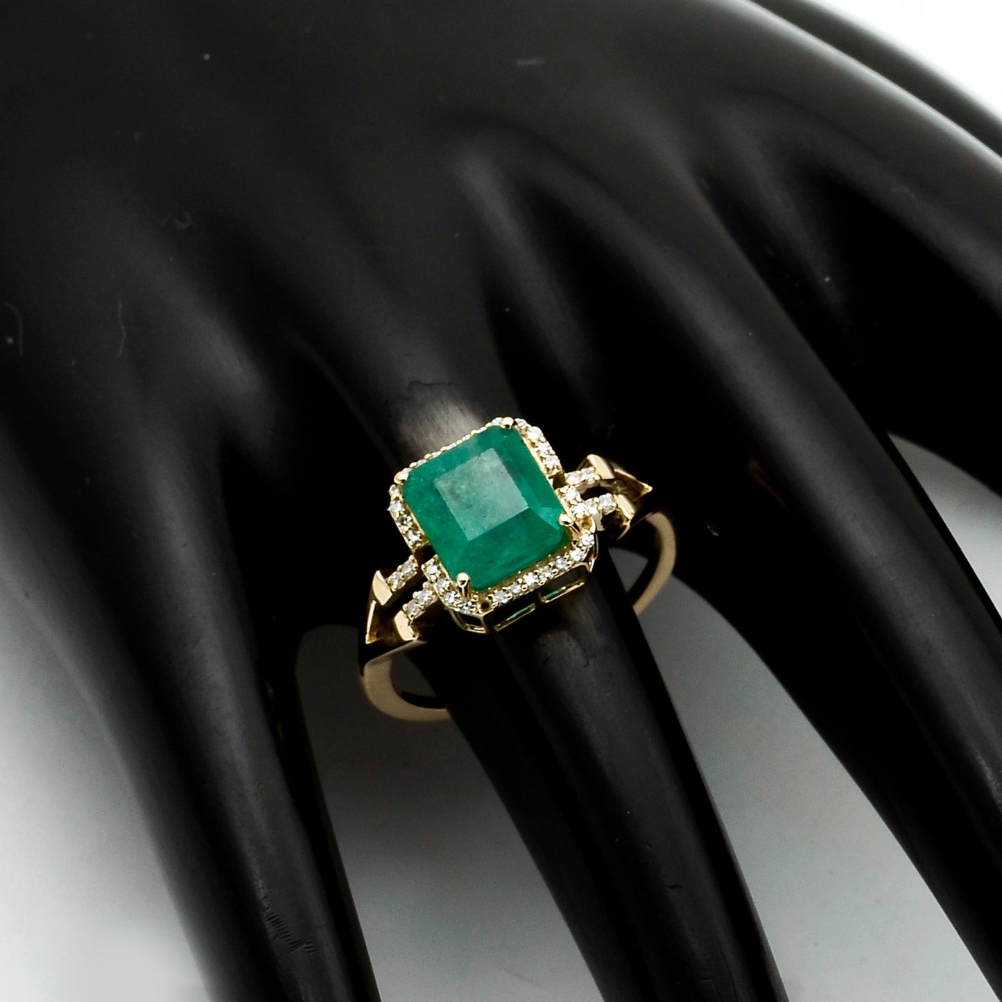 2.75 Ct Octagon Natural Emerald 14K Gold Ring
