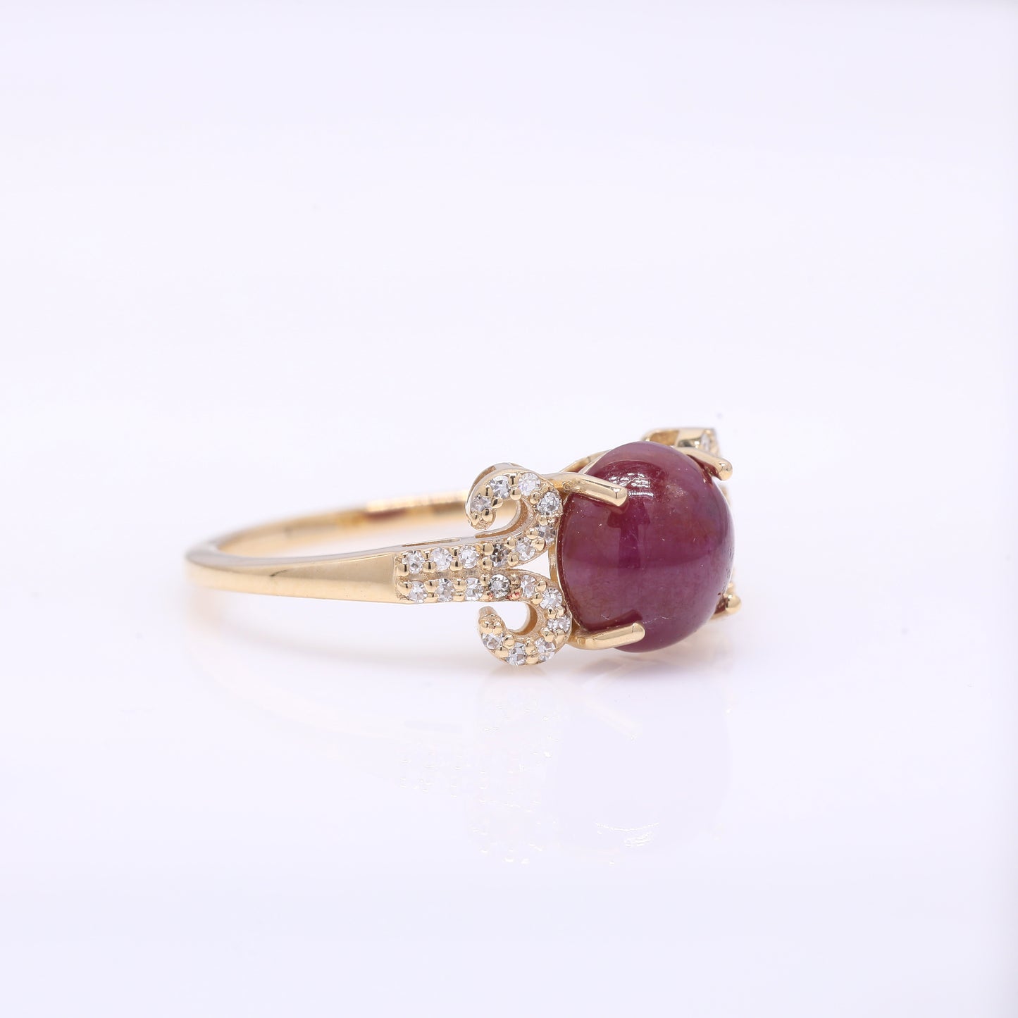 2.93 Ct Round Cabochon Cut Natural Ruby 14K Gold Ring