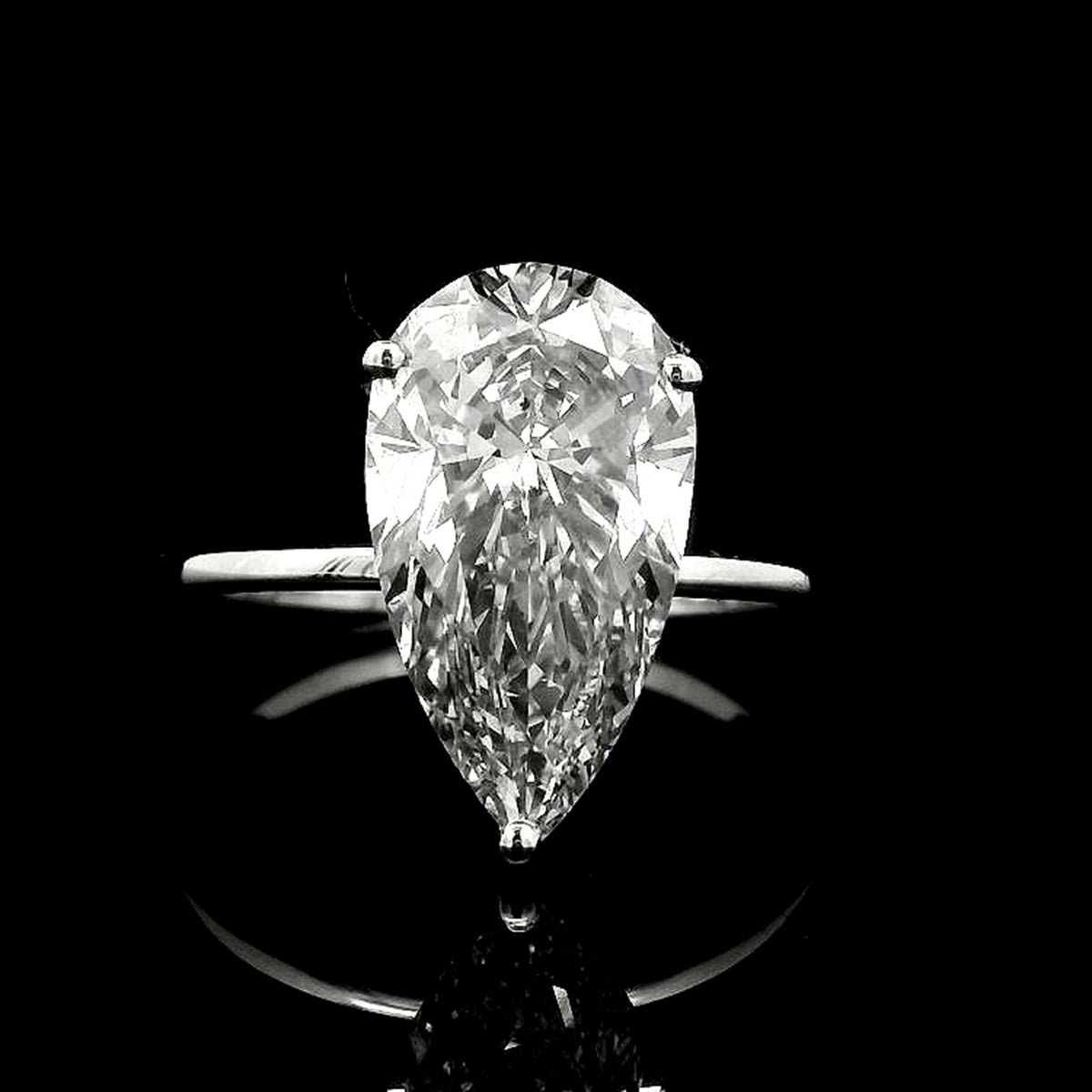 4.00 Carats Lab Grown Diamond 14K Gold Ring