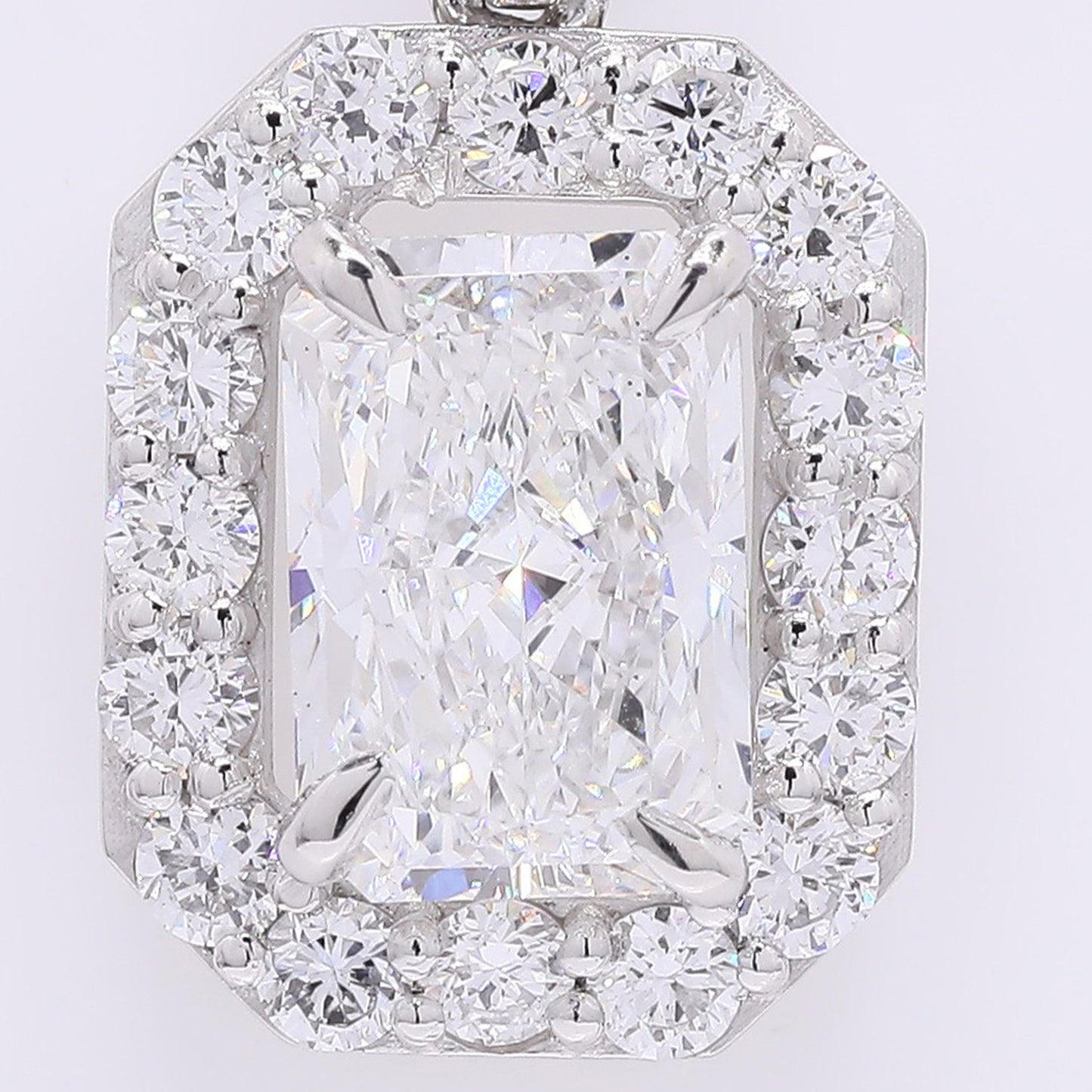 2.56 Carats Lab Grown Diamond 950 Platinum Pendant