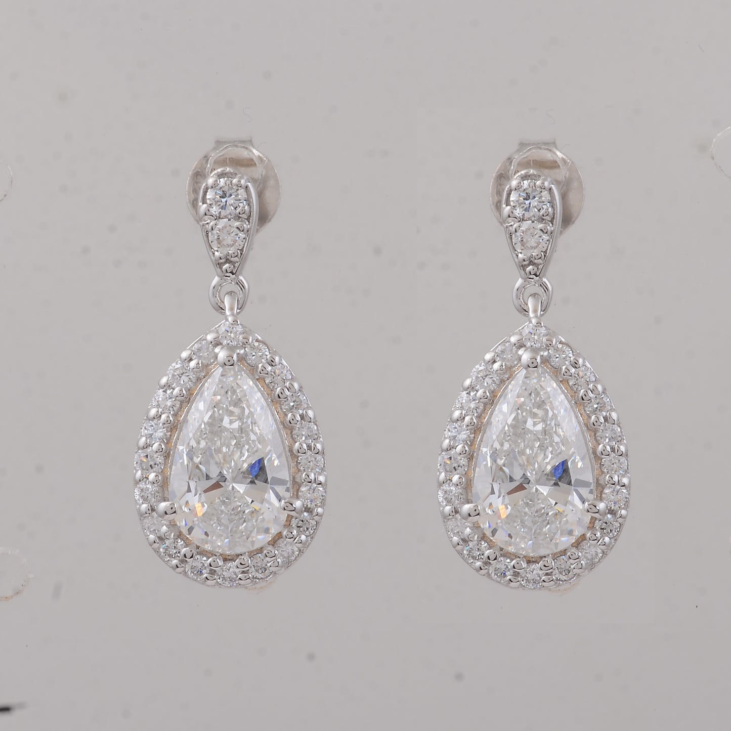 2.58 Carats Lab Grown Diamond 14K Gold Earrings