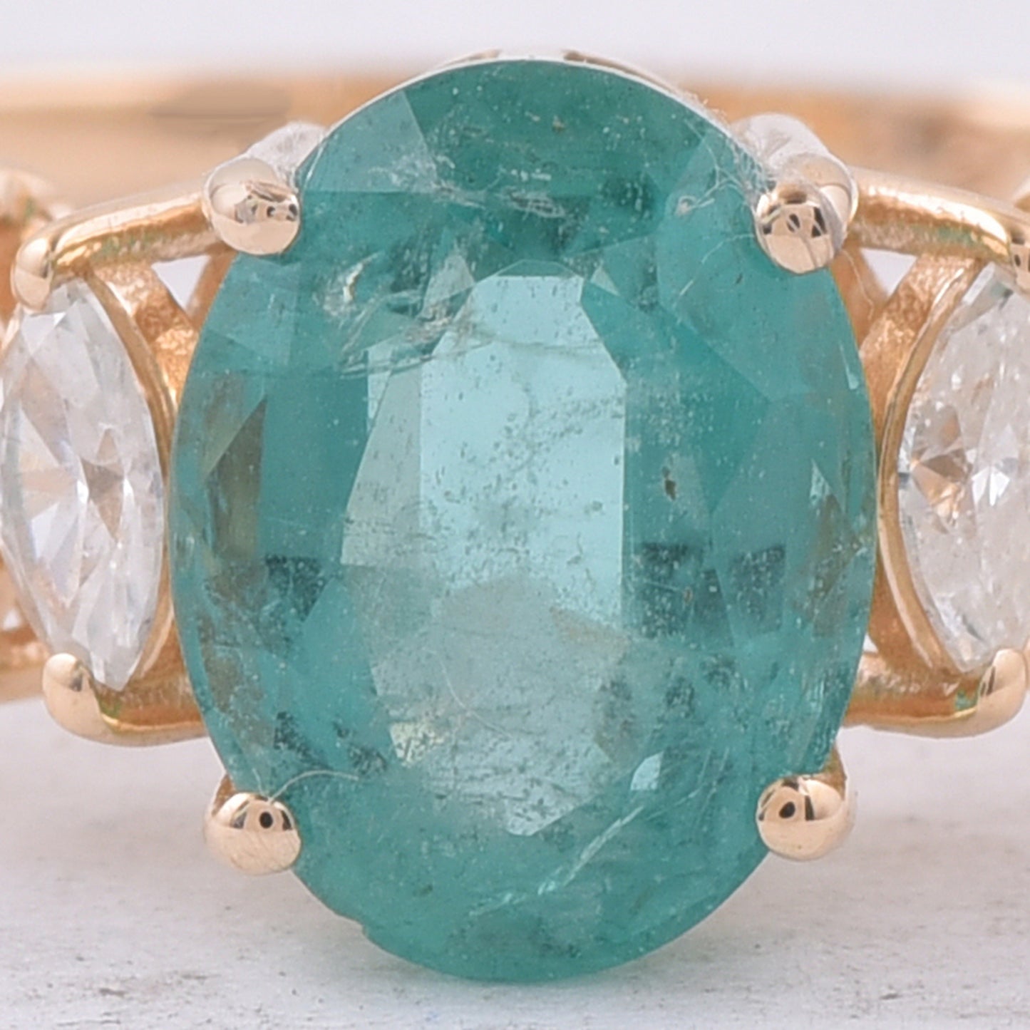 1.55 Ct Oval Natural Emerald 14K Gold Ring