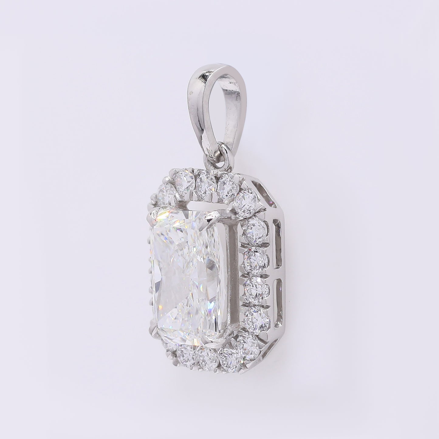2.38 Carats Lab Grown Diamond 950 Platinum Pendant