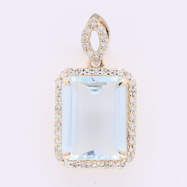 2.87 Ct Octagon Step Cut Natural Aquamarine 14K Gold Pendant
