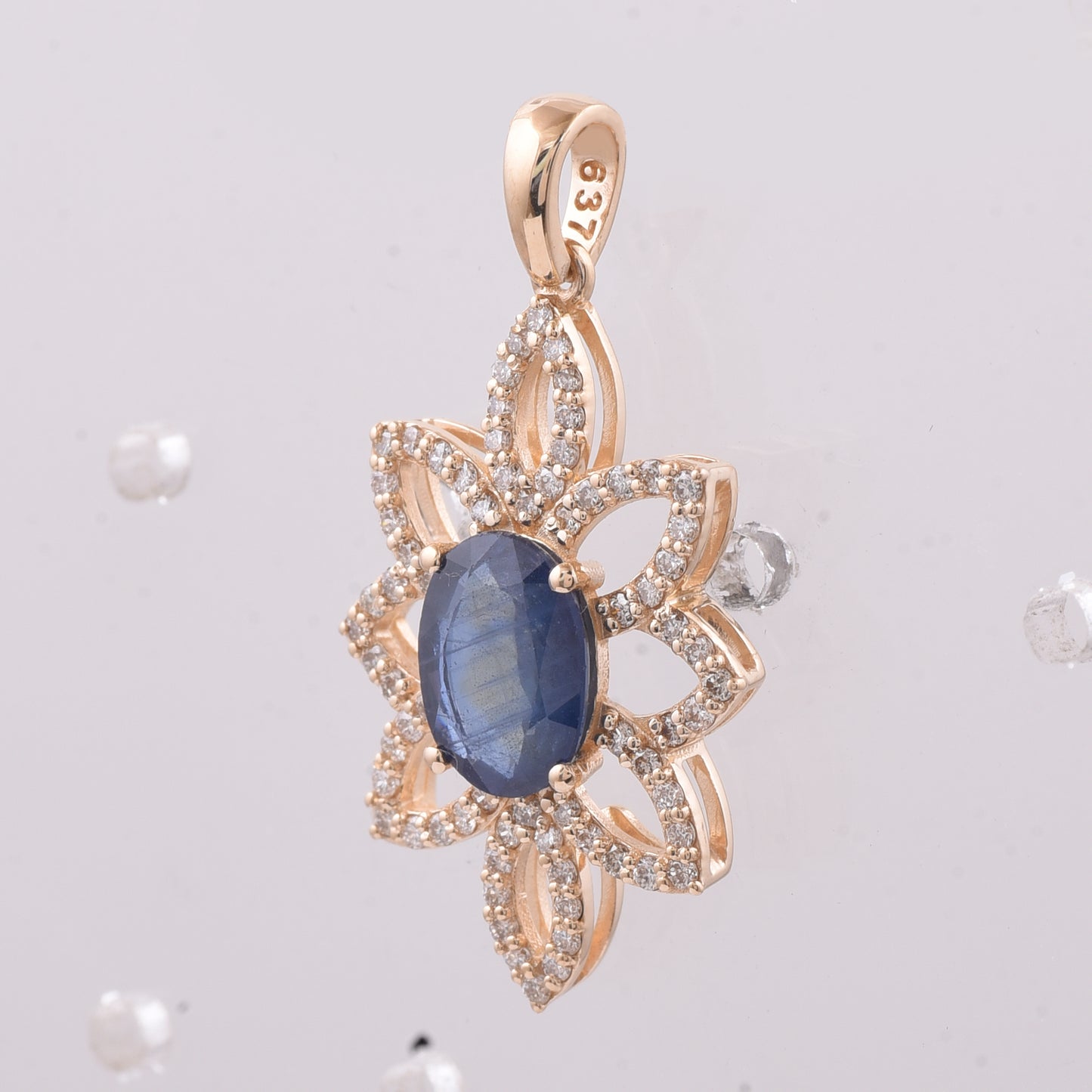 1.78 Ct Oval Natural Sapphire 14K Gold Pendant