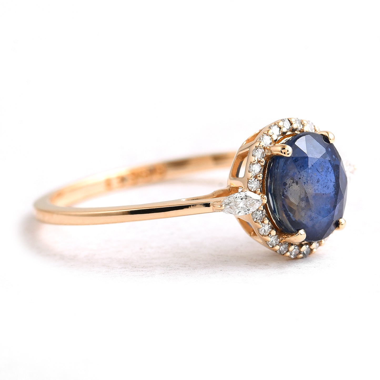 1.76 Ct Oval Sapphire 14K Gold Ring