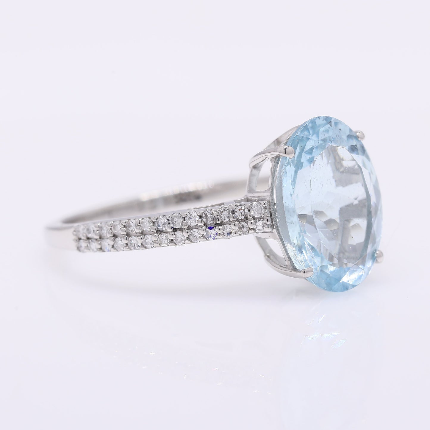 2.87 Ct Oval Mixed Cut Natural Aquamarine 950 Platinum Ring