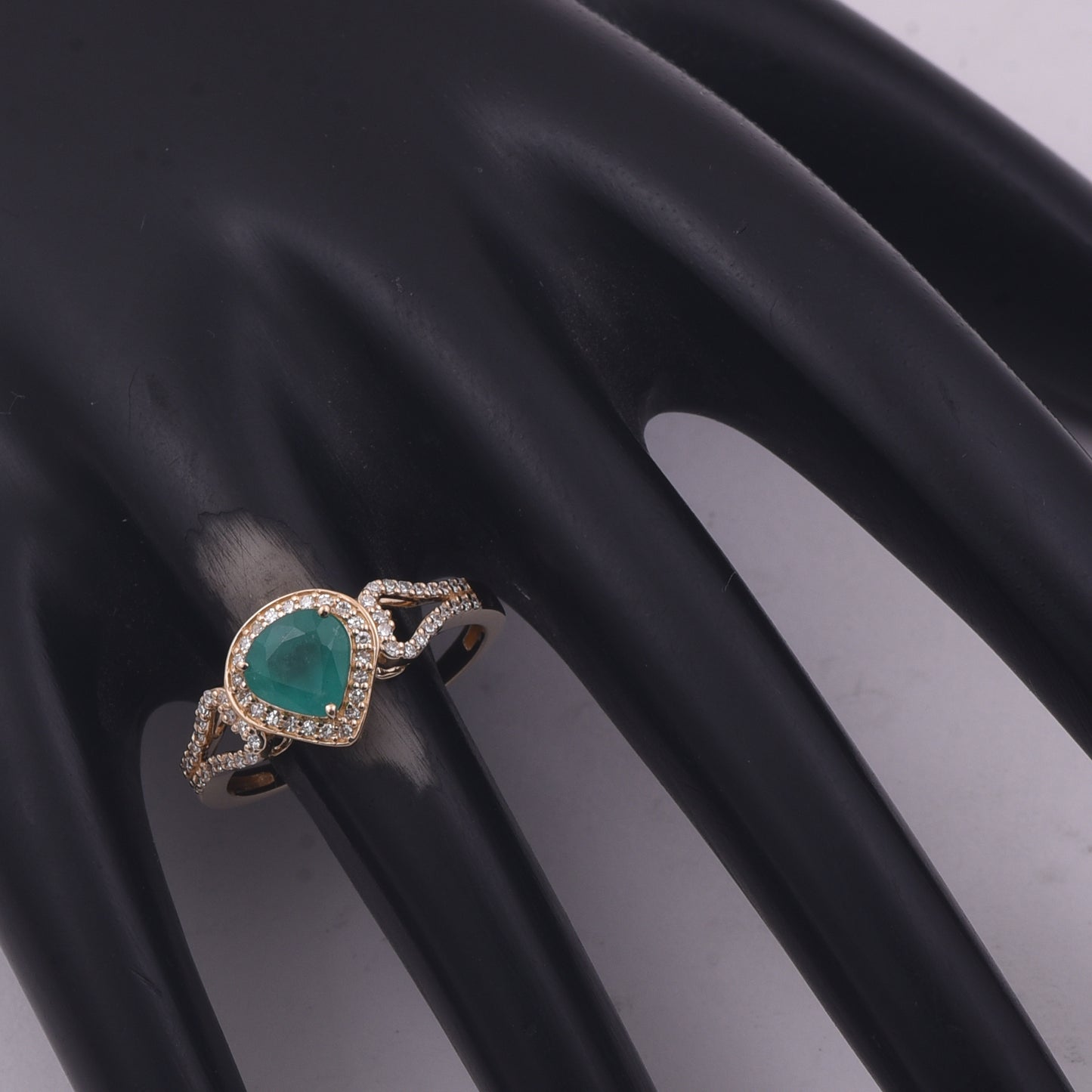 1.00 Ct Pear Mixed Cut Natural Emerald 14K Gold Ring