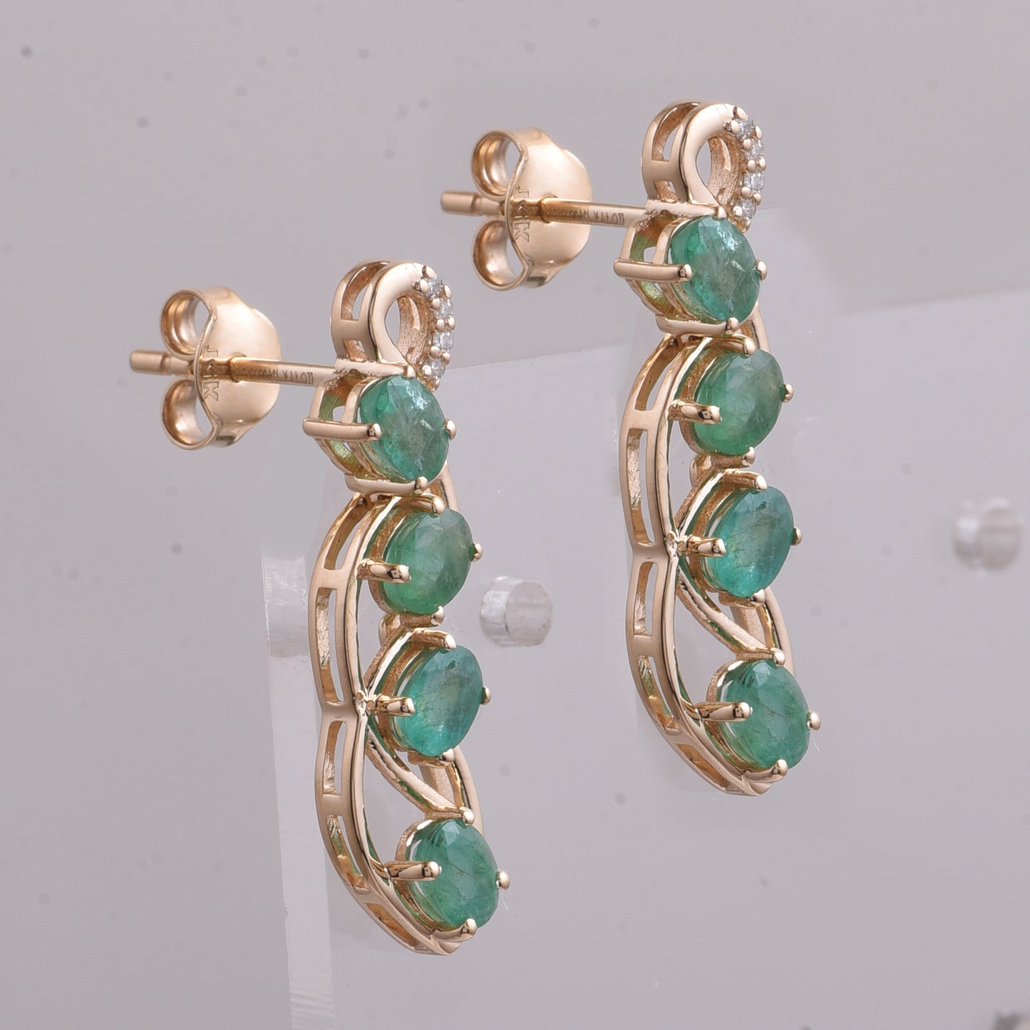 1.52 Ct Oval Mixed Cut Natural Emerald 14K Gold Earrings