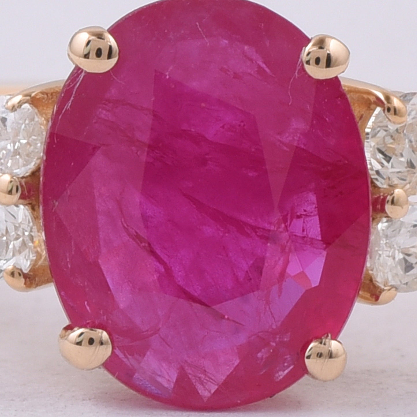 1.84 Ct Oval Natural Ruby 14K Gold Ring