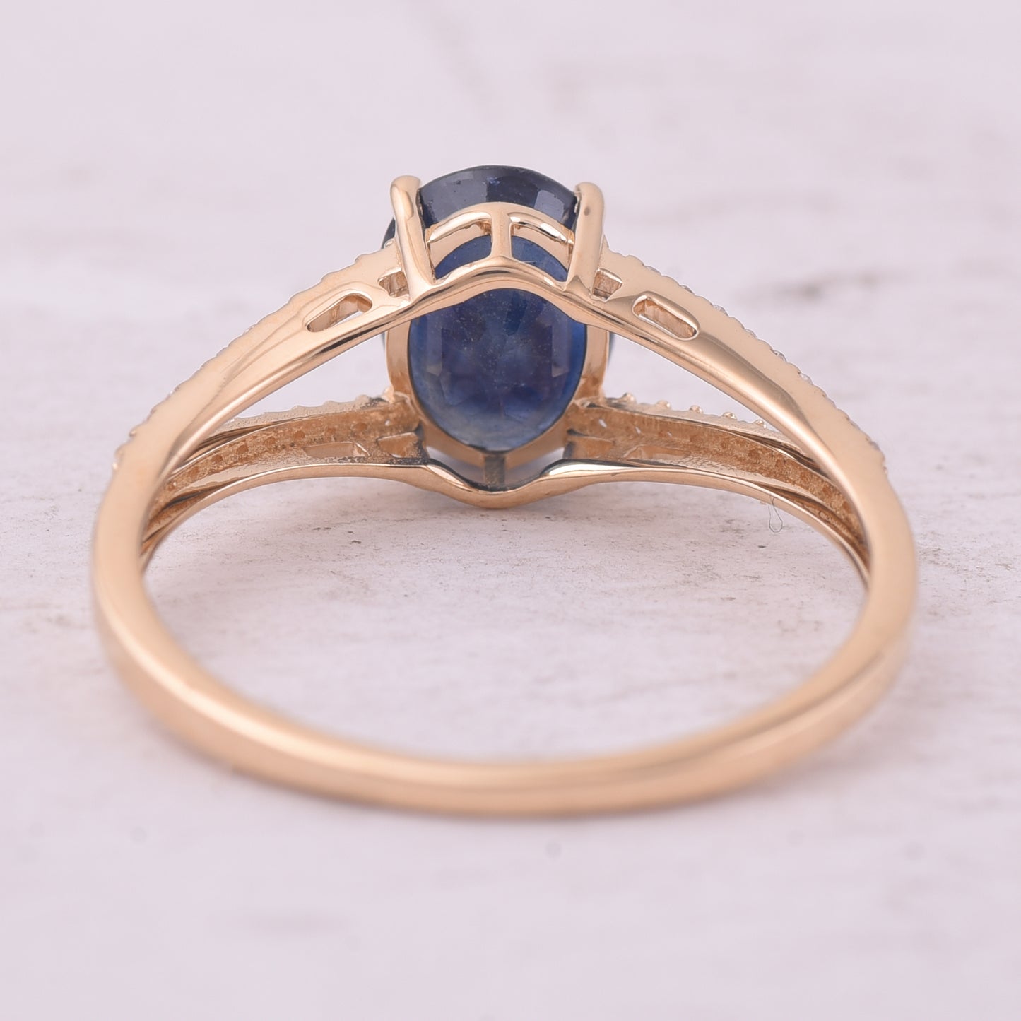 2.02 Ct Oval Mixed Cut Natural Sapphire 14K Gold Ring