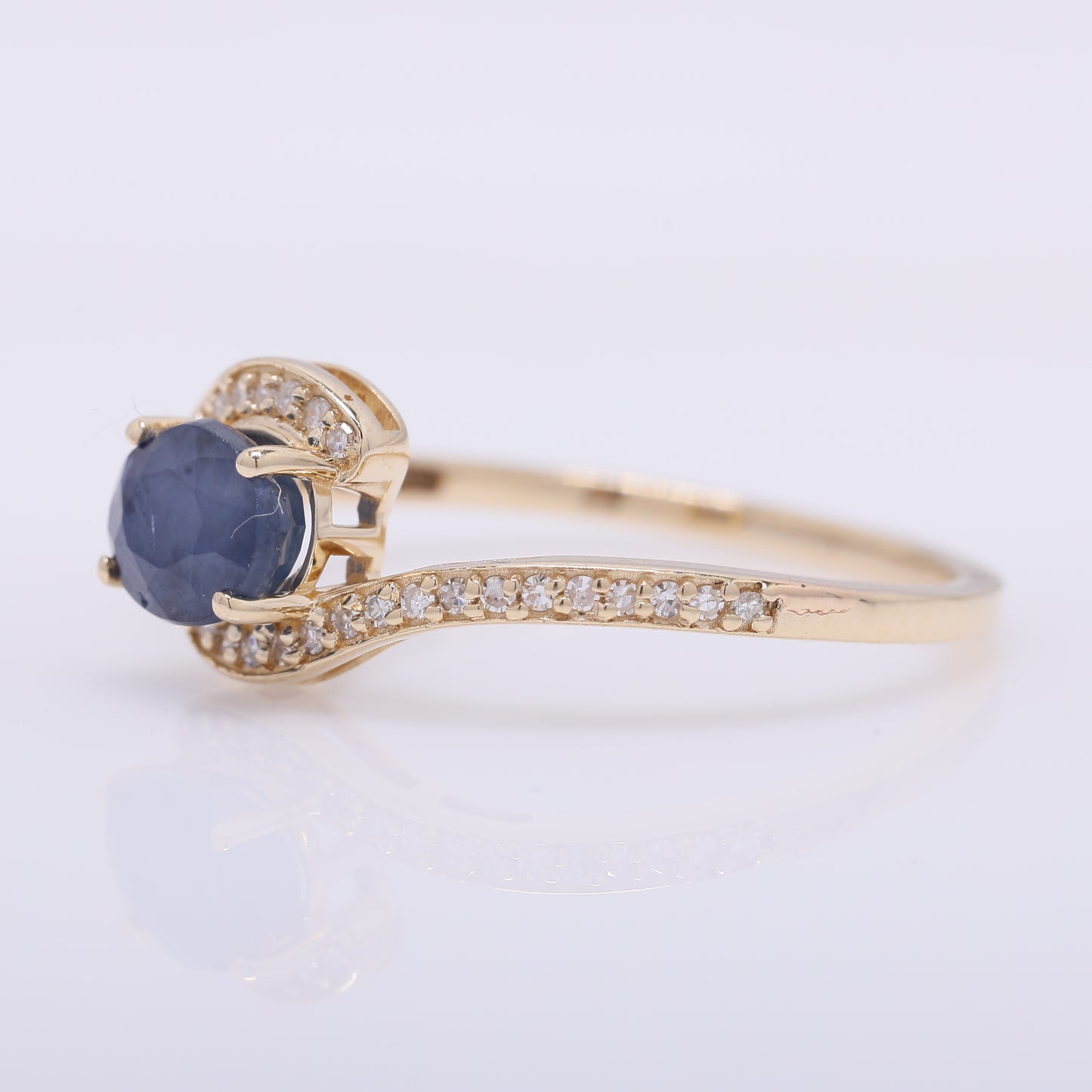 1.22 Ct Oval Mixed Cut Natural Sapphire 14K Gold Ring