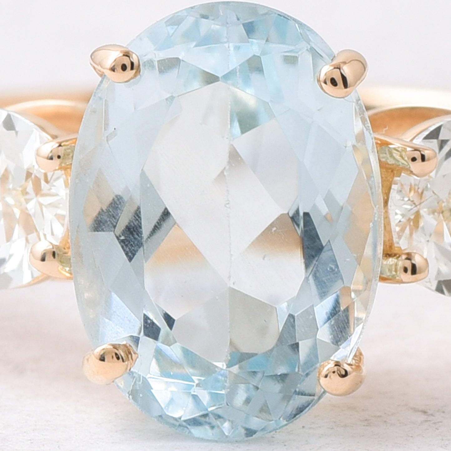 2.96 Ct Oval Mixed Cut Natural Aquamarine 14K Gold Ring