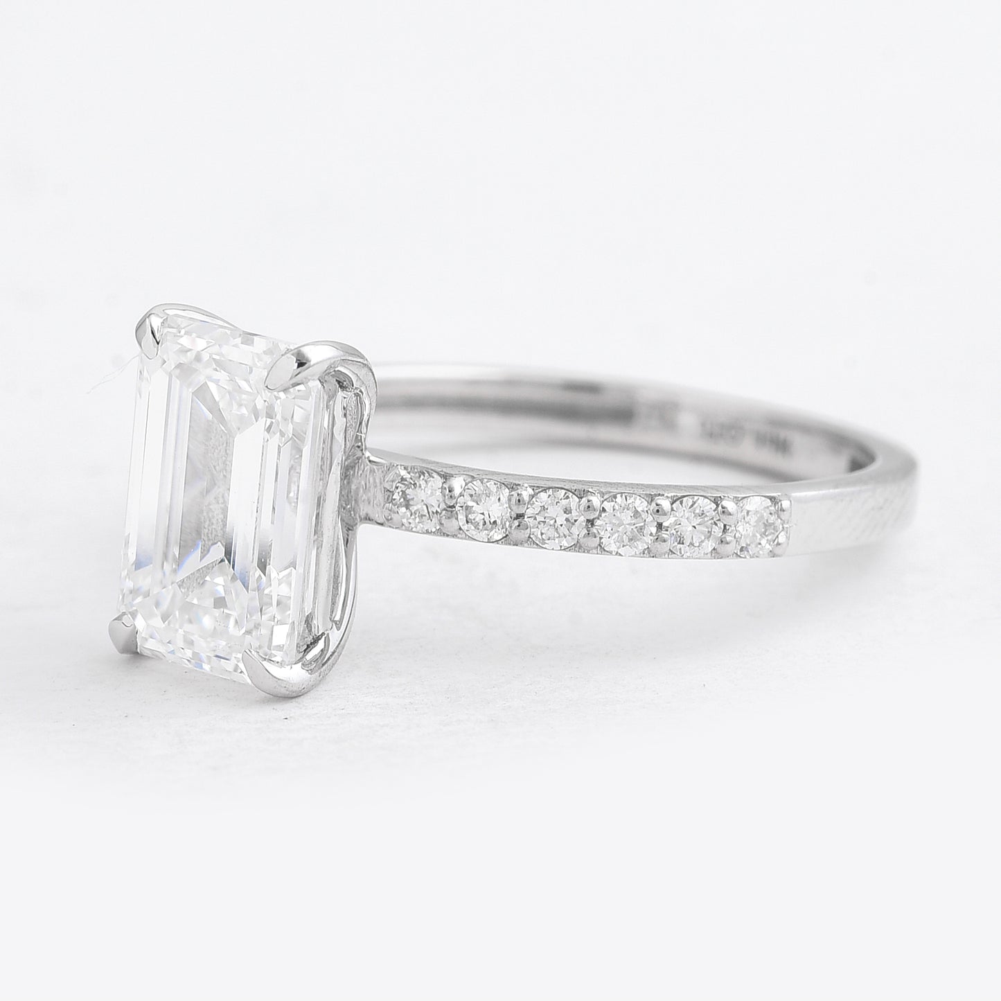 2.77 Carats Lab Grown Diamond 14K Gold Ring